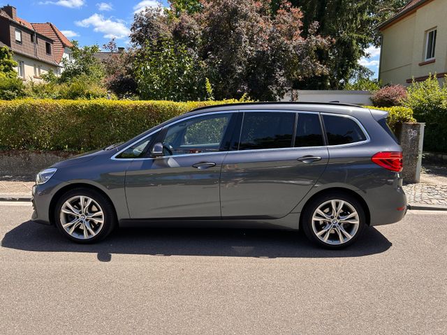 BMW 220d Gran Tourer xDrive Luxury PANO 7Sitz AHK