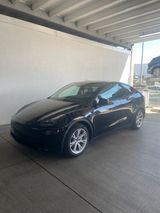 Tesla Model Y  RWD - Tesla Model Y aus 2023