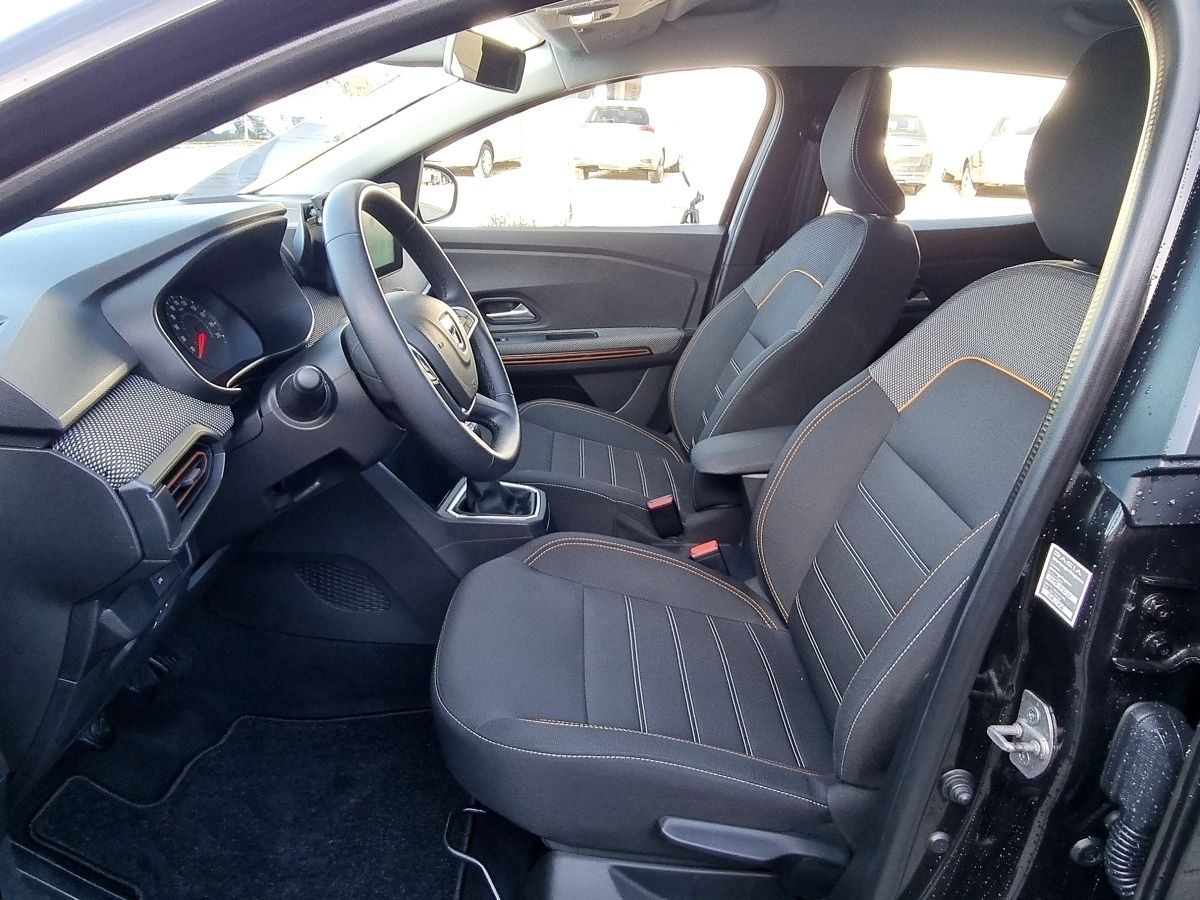 Fahrzeugabbildung Dacia Sandero Stepway Comfort TCE 100 ECO-G