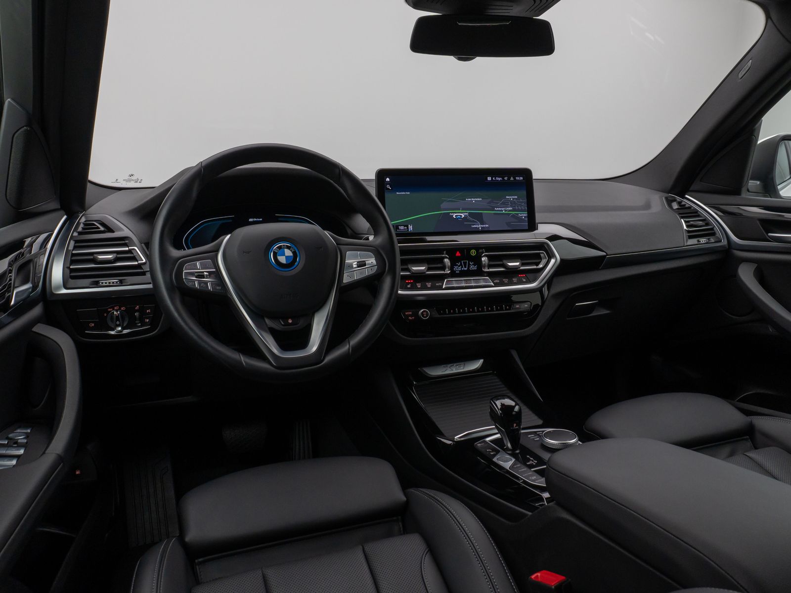 Fahrzeugabbildung BMW X3 xD30e Kamera HUD DAB HiFi Stop&Go AHK Sport