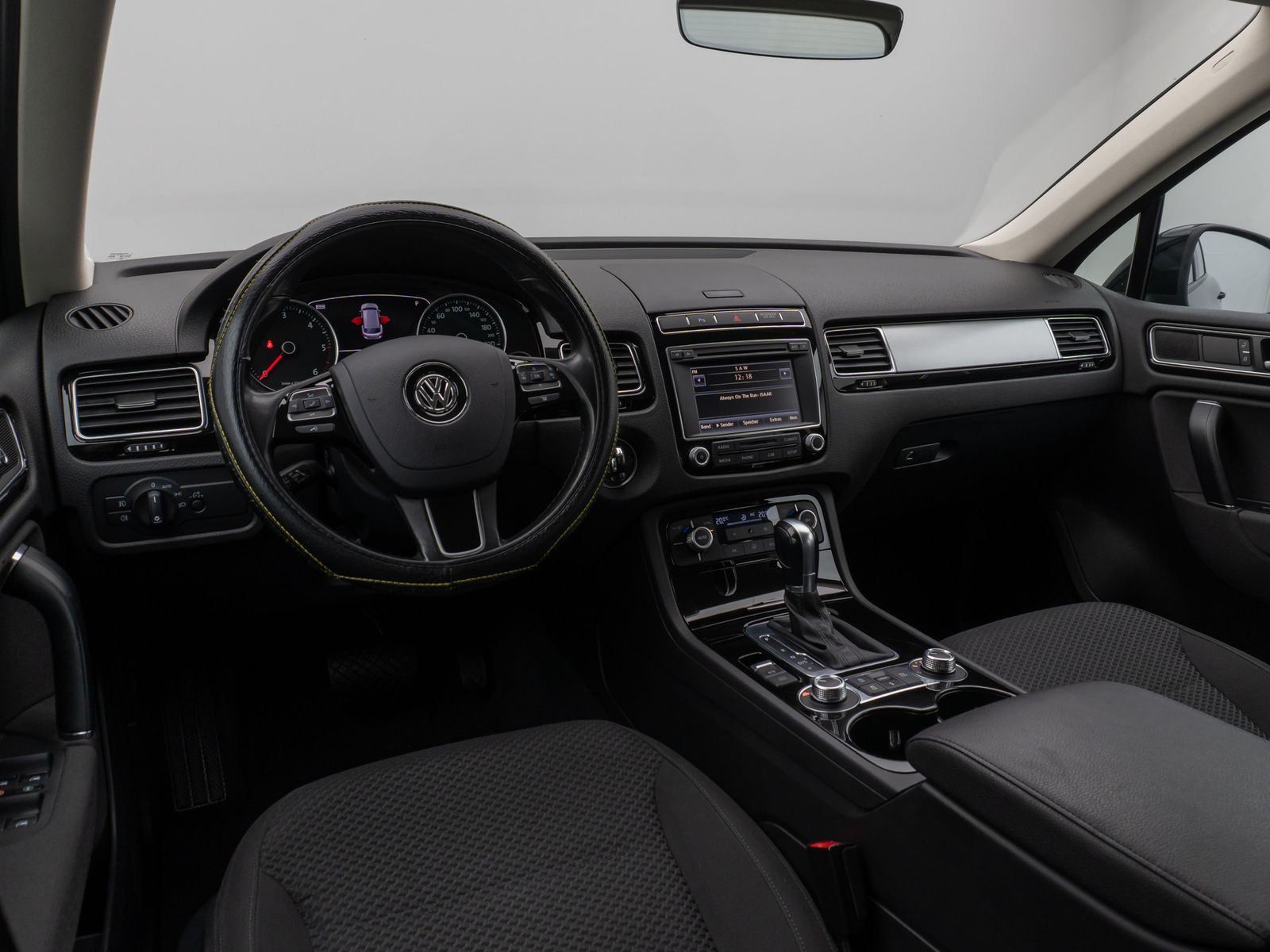 Fahrzeugabbildung Volkswagen Touareg 3.0 TDI V6 Terrain Tech 4Mot PDC BiXenon