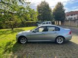 BMW 3er e90 318i Limousine, BJ 2009, Servi... - BMW 318: E90