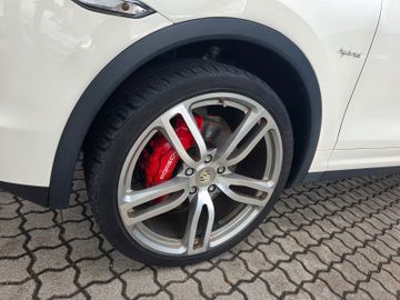 Porsche Cayenne - 12