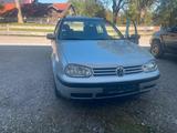 Volkswagen Golf 4 Variant 2.0 Automatik AHK 8 Fach be... - Volkswagen Golf aus 2000: Variant