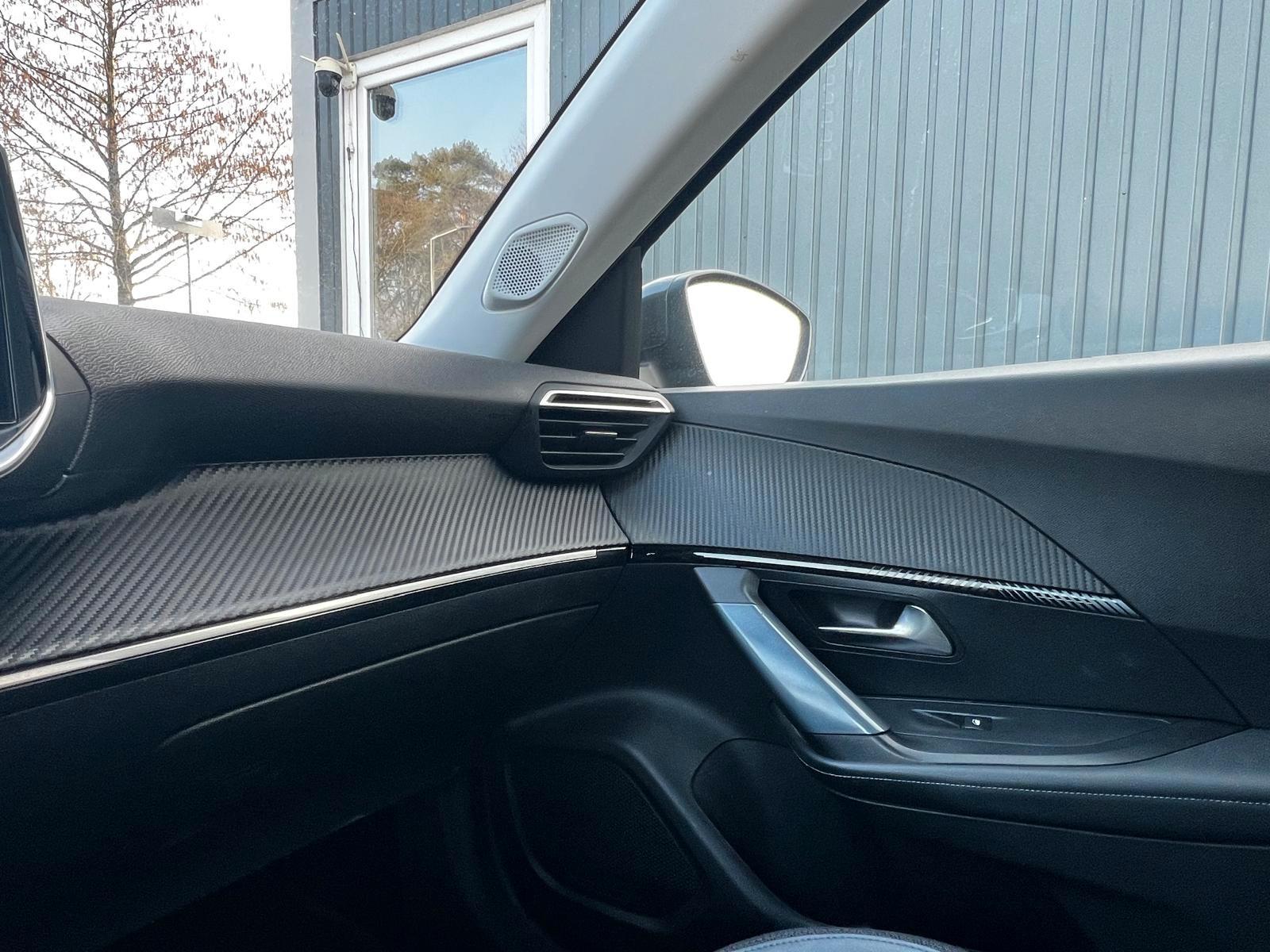 Peugeot 2008 PureTech 130 EAT8 Allure Pack
