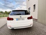 BMW     BMW 320d F31 Facelift Touring Shadow Line - BMW 320 in Lübeck