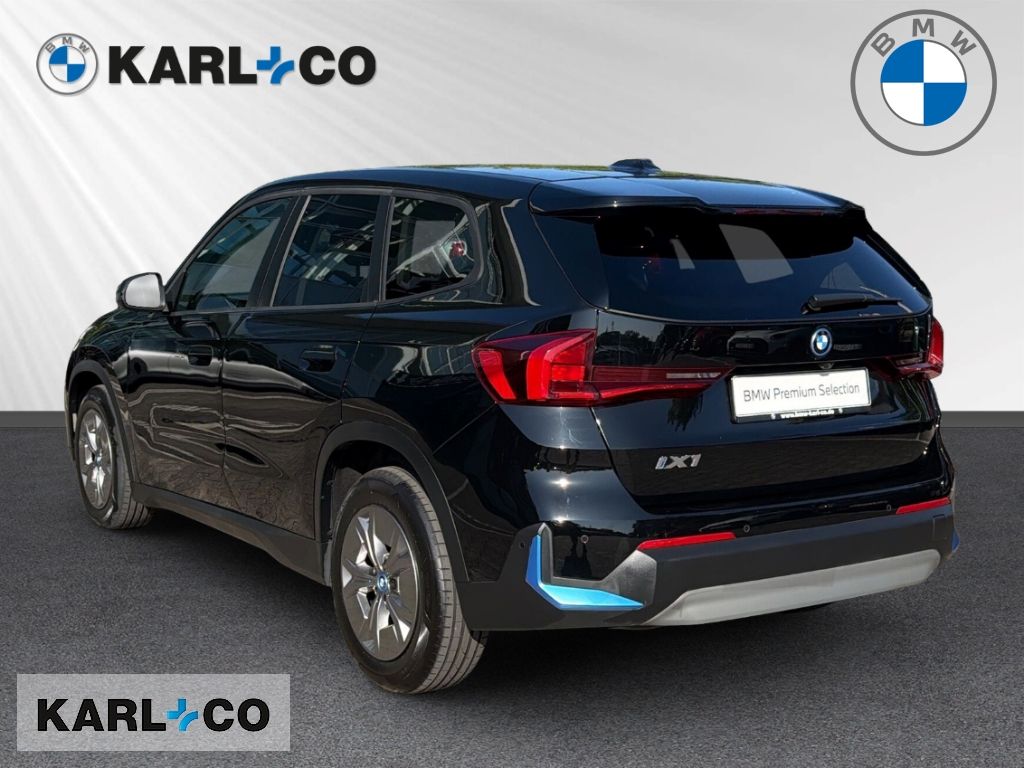 BMW iX1 xDrive 30 ACC Sportsitze LED PDC DAB SHZ imagem 3