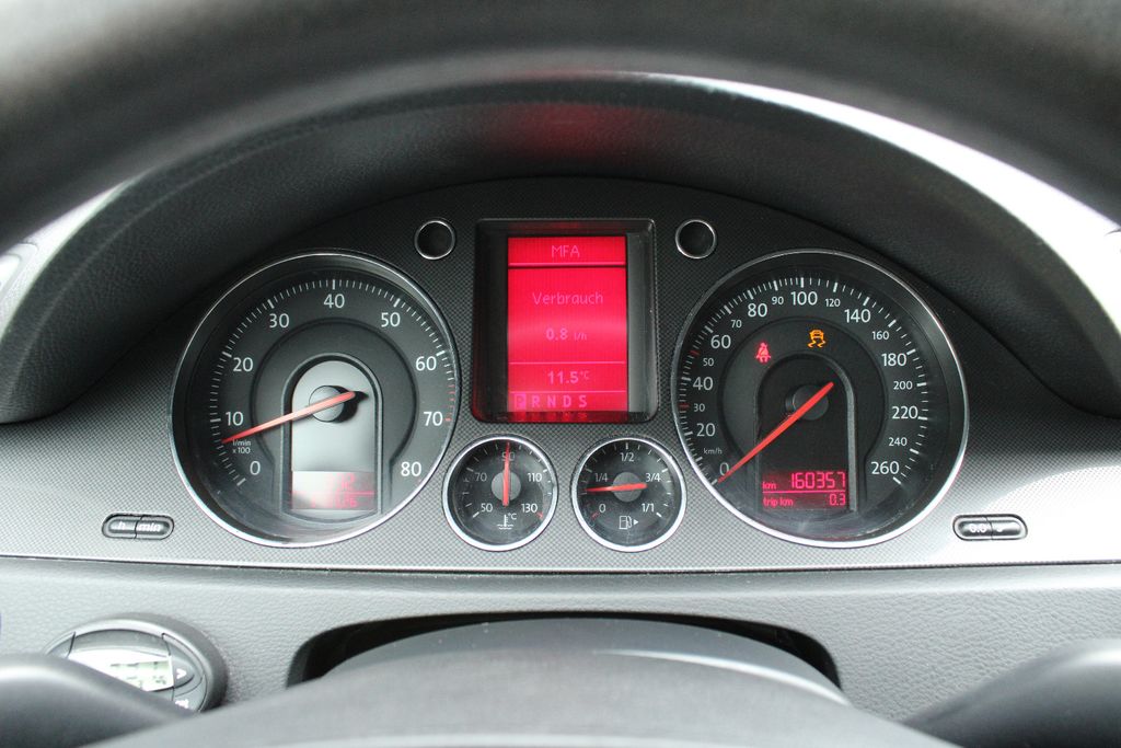VW Passat Variant – Bild 11 von 23