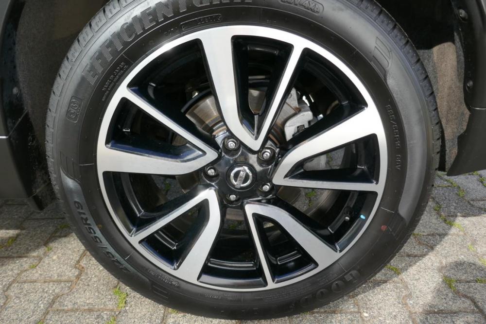 Nissan X-Trail 1.6 TEKNA BOSE LED Leder 360° Pano