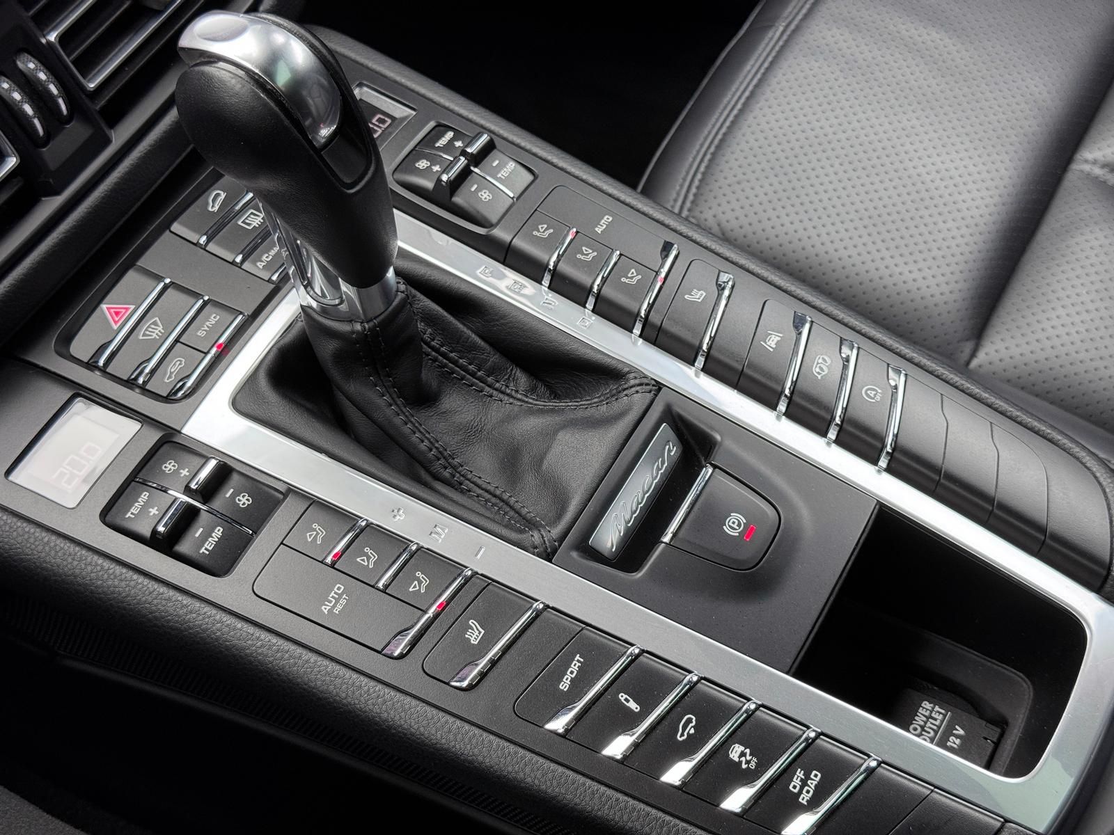 Fahrzeugabbildung Porsche S APPROVED*PDLS+*PASM*ACC*LUFT*PANO*RCAM*PPF*DAB