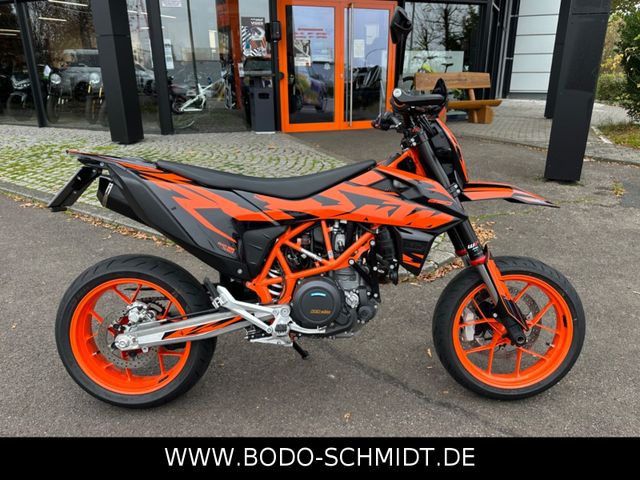 KTM 690 SMC R Bagoros Edition + Extra-Radsatz !