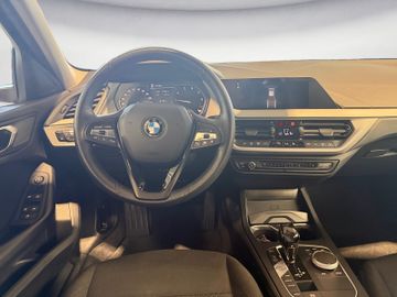 BMW 118 - 10