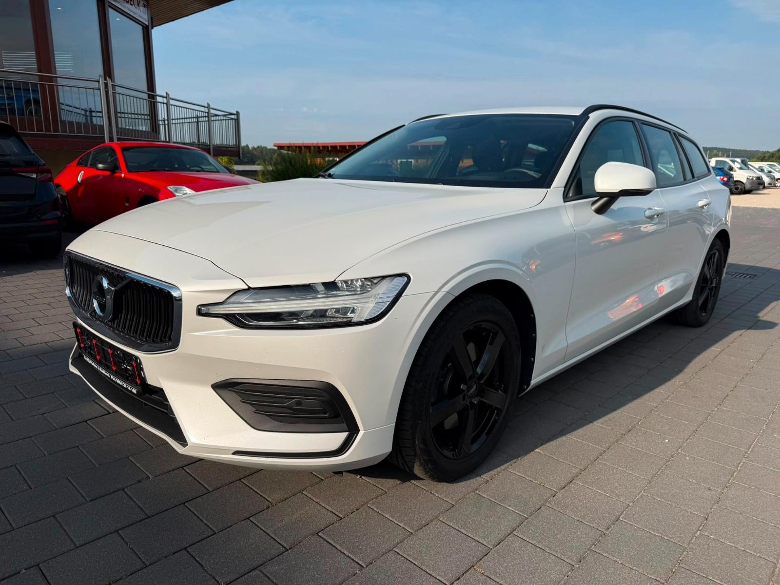 Volvo V60 Kombi Momentum BUSINESS AHK NAVI KAMERA