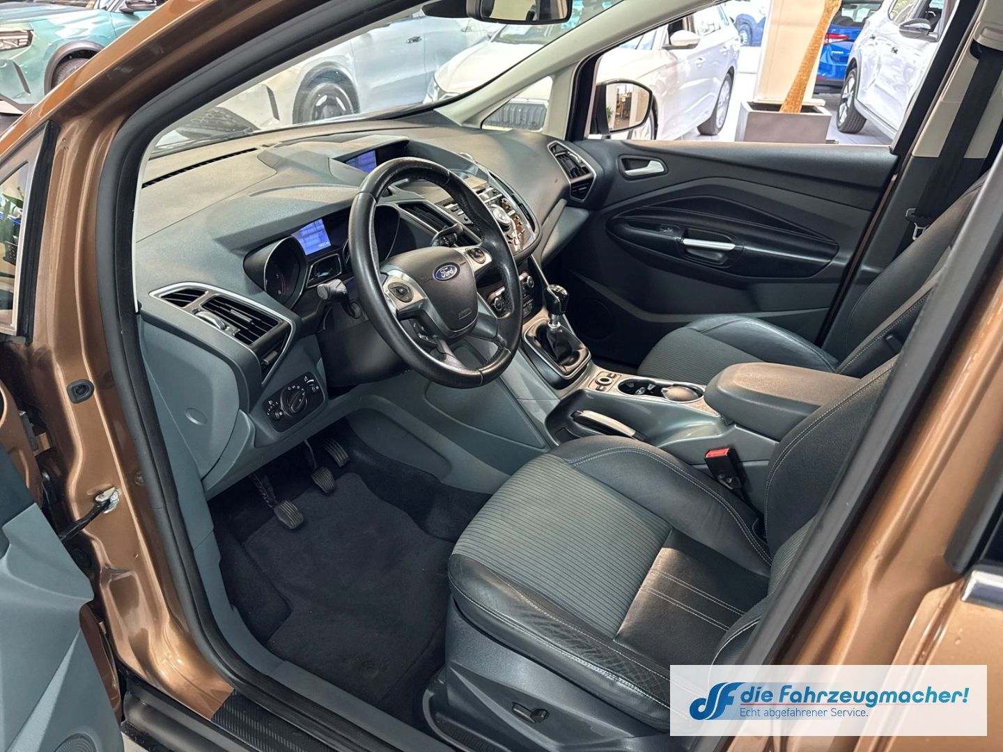 Fahrzeugabbildung Ford C-Max Grand Titanium Navi Klimaautom *EXPORT