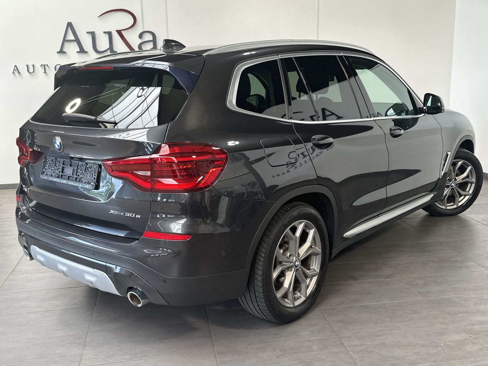 Fahrzeugabbildung BMW X3 xDrive30e xLine NAV+LED+HIFI+ACC+360°-KAMERA
