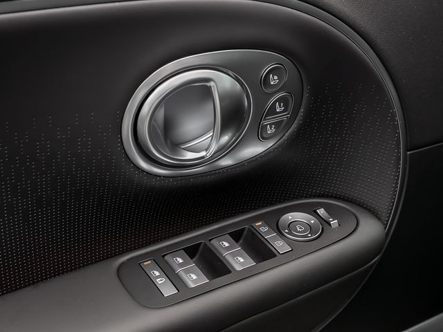 Hyundai Ioniq 9 Spurhalteassistent Kamera Navi Pano.