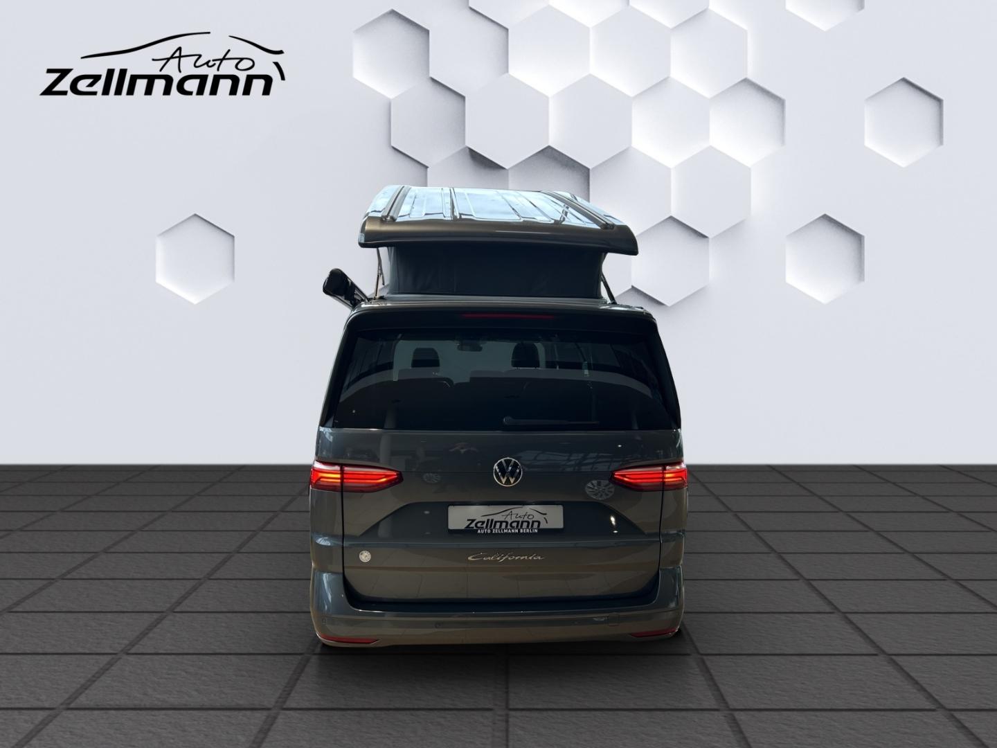 Volkswagen T7 California Beach Tour 2,0l TSI DSG StandHZG A
