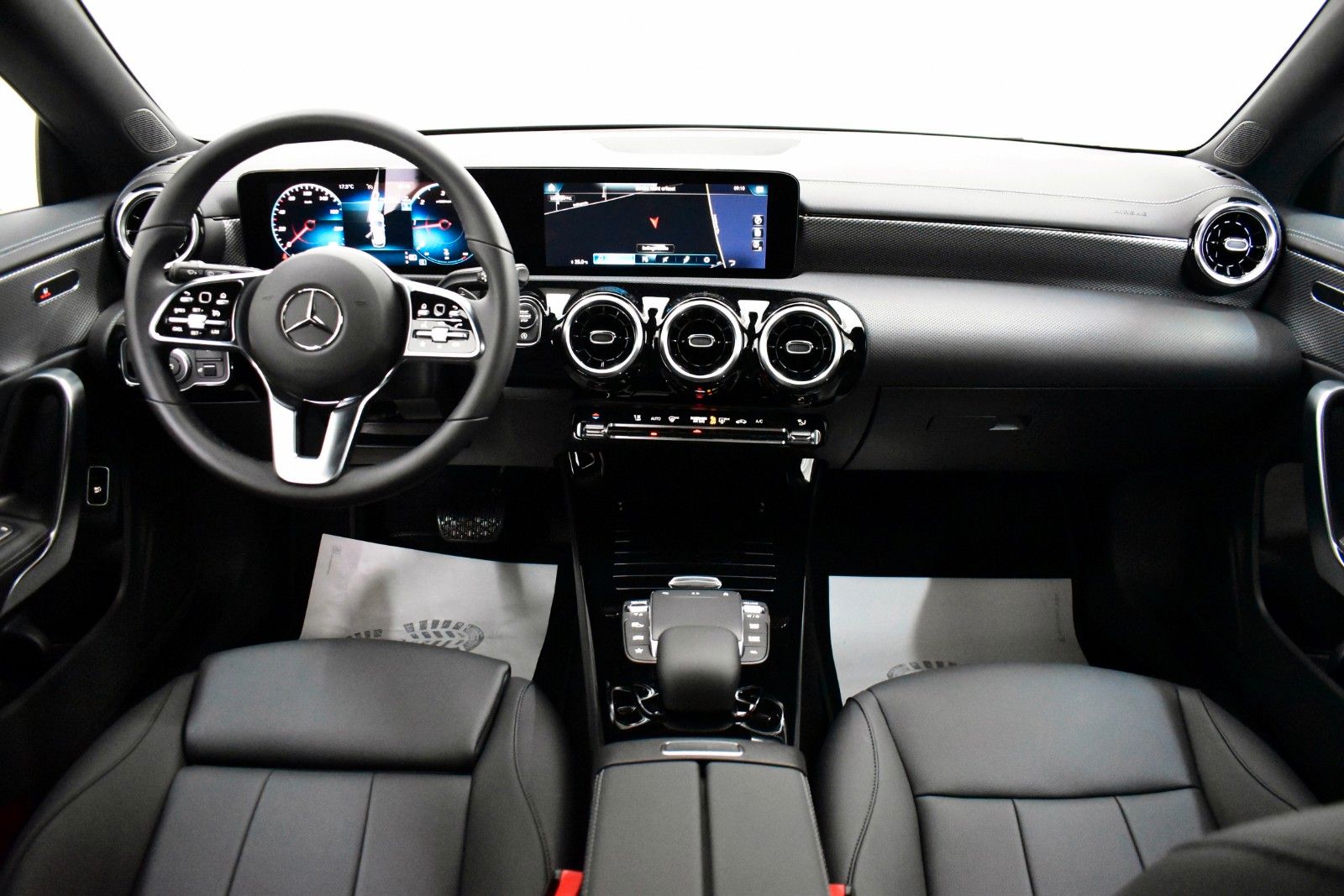 Fahrzeugabbildung Mercedes-Benz CLA 200 d SB Progressive ,Leder,Navi,LED,AHK,+WR