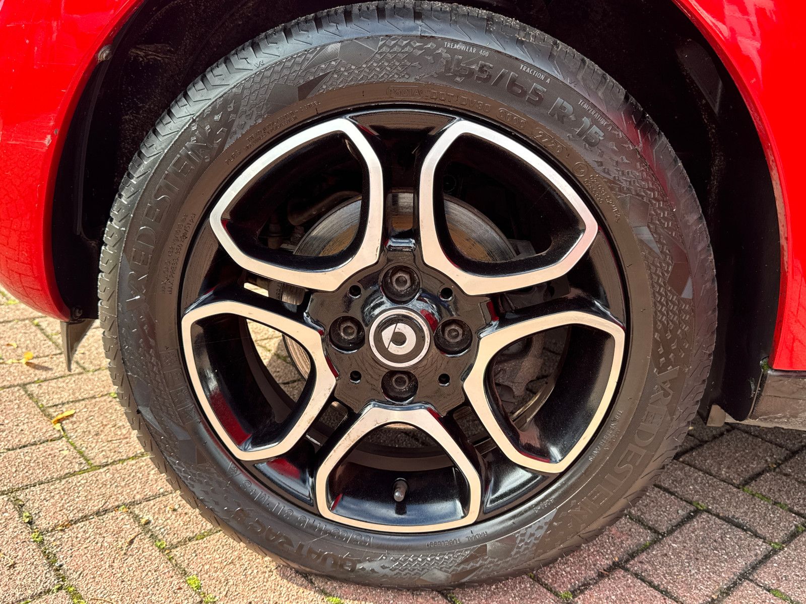 Fahrzeugabbildung Smart ForFour 66KW PRIME EXCLUSIVE PANO NAVI LED VOLL