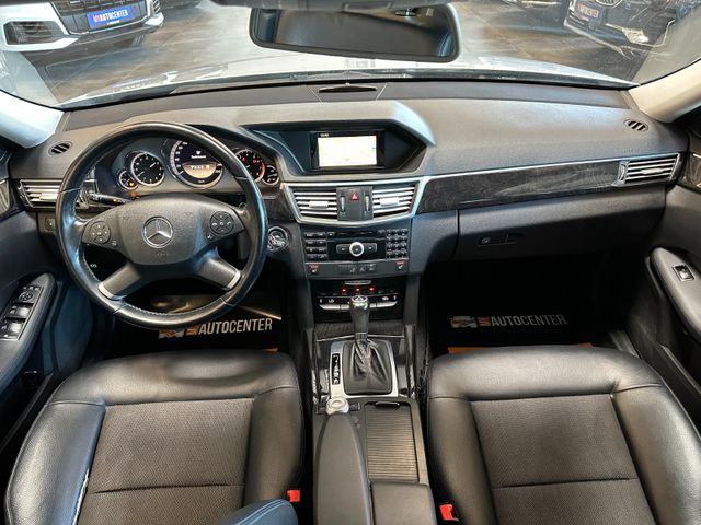 MYAUTOCENTER – Gebraucht- und Jahreswagen mit Werkstattservice in Pfaffenhofen Mercedes-Benz E 200 *AHK*Abstandstempo*Teilleder*Szhz*