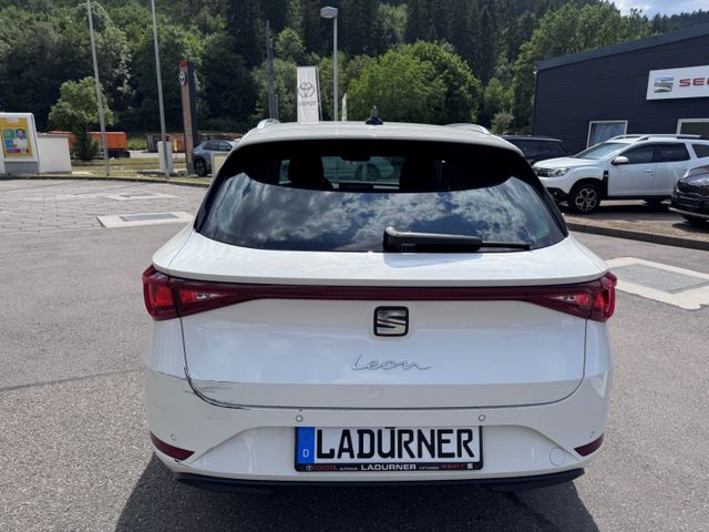 Leon Sportstourer Xcellence *Navi+Digitales Cock