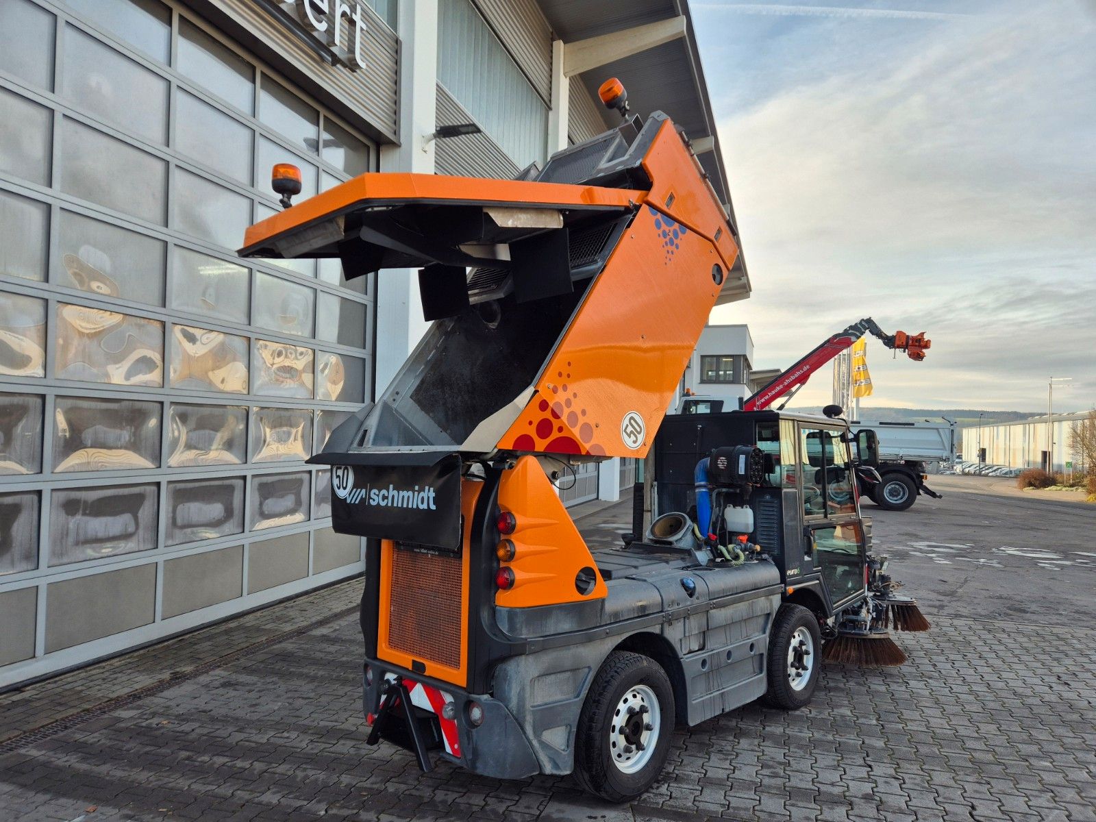 Fahrzeugabbildung Schmidt Swingo Compact 200+ Winterdienst Klima