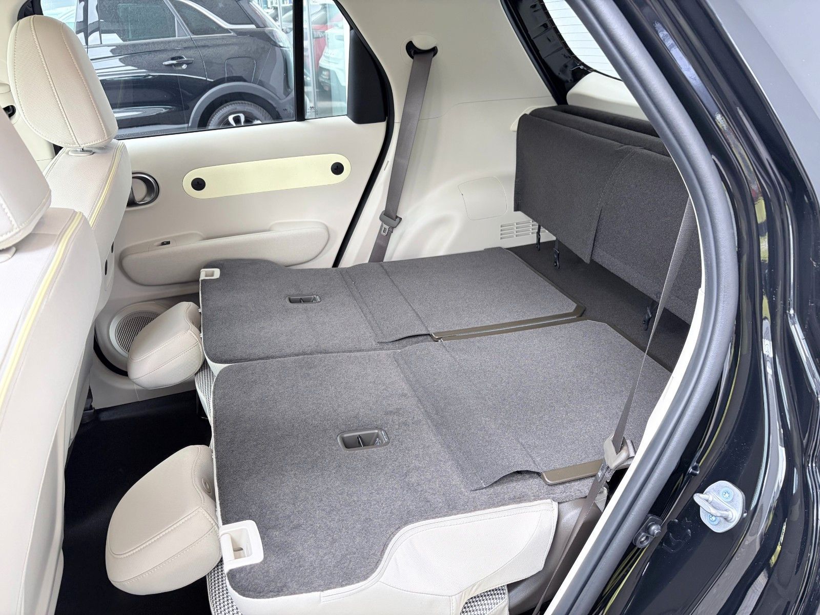 Fahrzeugabbildung Hyundai Inster Elektro FWD 85 kW Trend KlimaA,Navi,SHZ