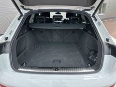 Fahrzeugabbildung Audi e-tron 50 qu S LINE LEDER NAVI HuD ACC AHK