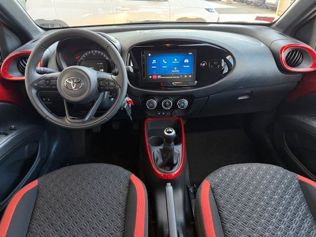 Fahrzeugabbildung Toyota Aygo X Teamplayer 1.0l 72PS Kamera!