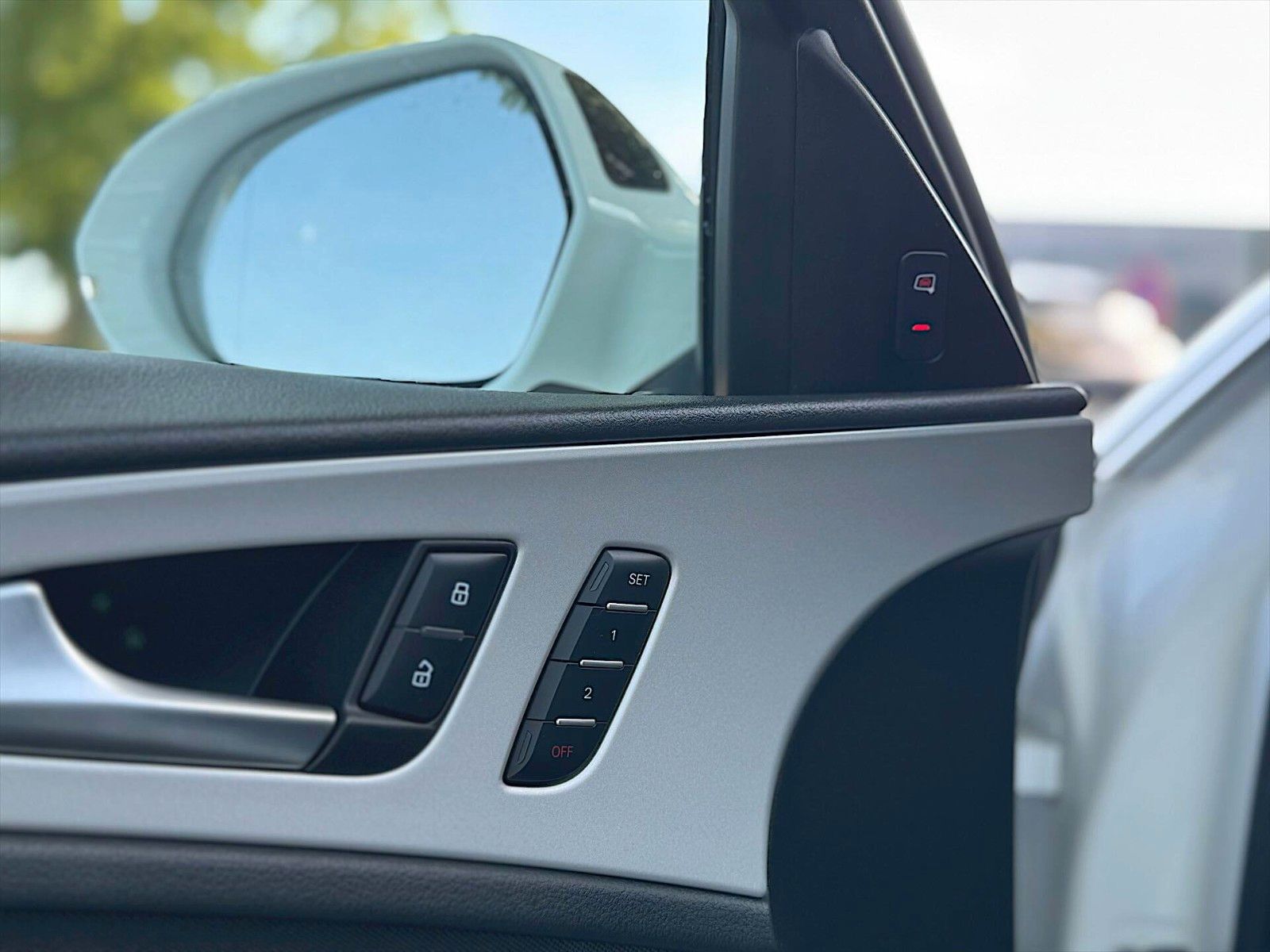Fahrzeugabbildung Audi A6 Avant 2.0 TDI ultra Sport *LED*Navi*BOSE*