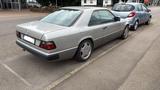 Mercedes-Benz E 230- TÜV-07-2026-GARAGEN FAHRZEG- - Mercedes-Benz E 230 aus 1990