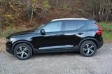 Volvo XC40 T4 AWD Momentum Geartronic Momentum - Volvo Gebrauchtwagen in Wiesbaden