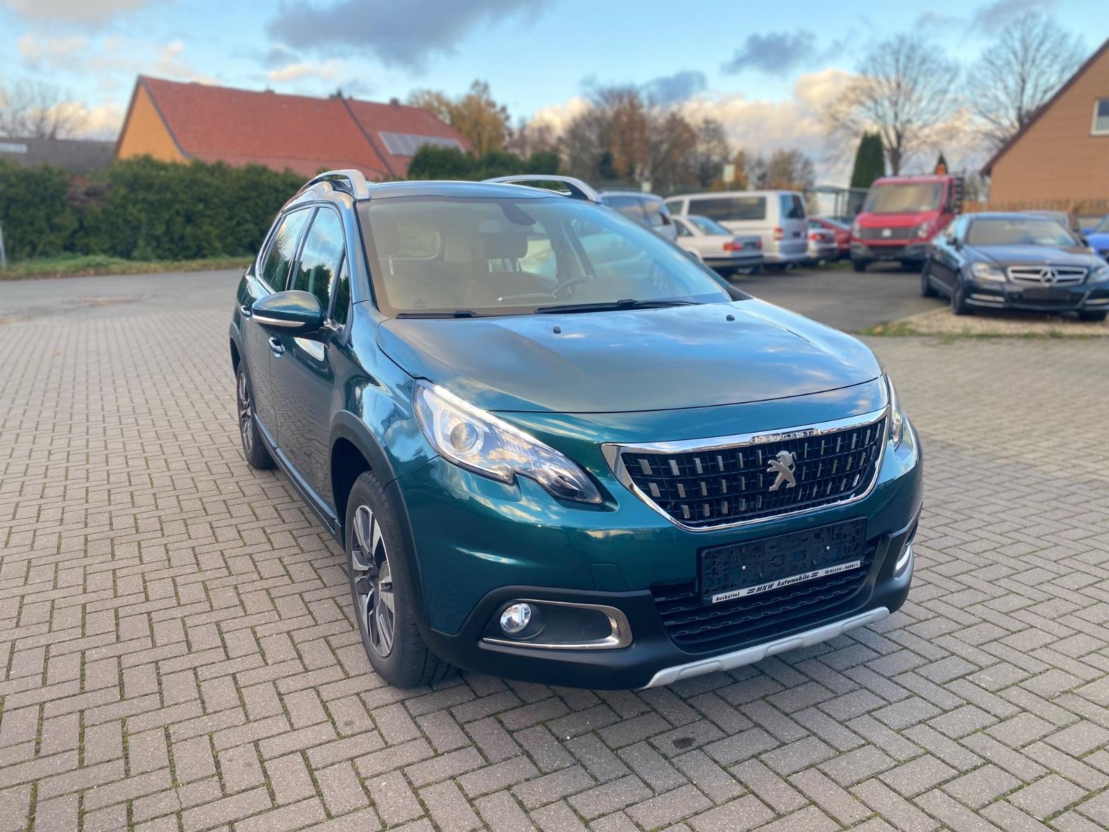 Peugeot 2008 Allure GT-Line 1.Hand Navi,sitzh,Pano,Temp
