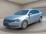 Volkswagen Passat Lim. BlueMotion PDC KLIMAAUTO TEMPOM