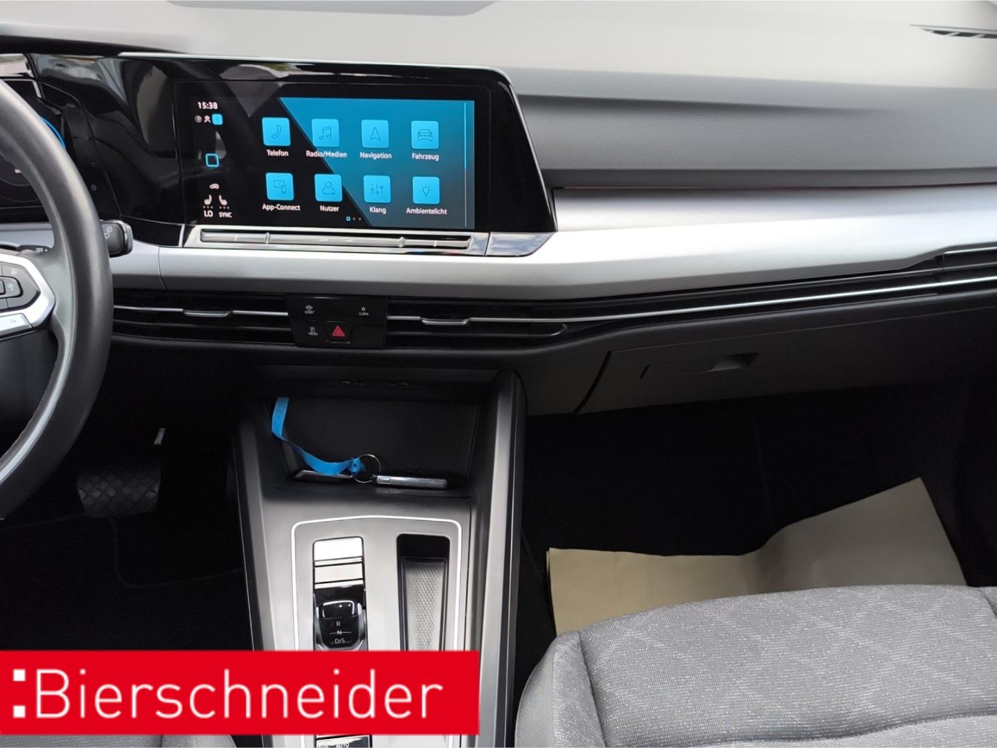 Volkswagen Golf 8 Lim. eTSI DSG Life AHK NAVI RFK, миниатюра 16