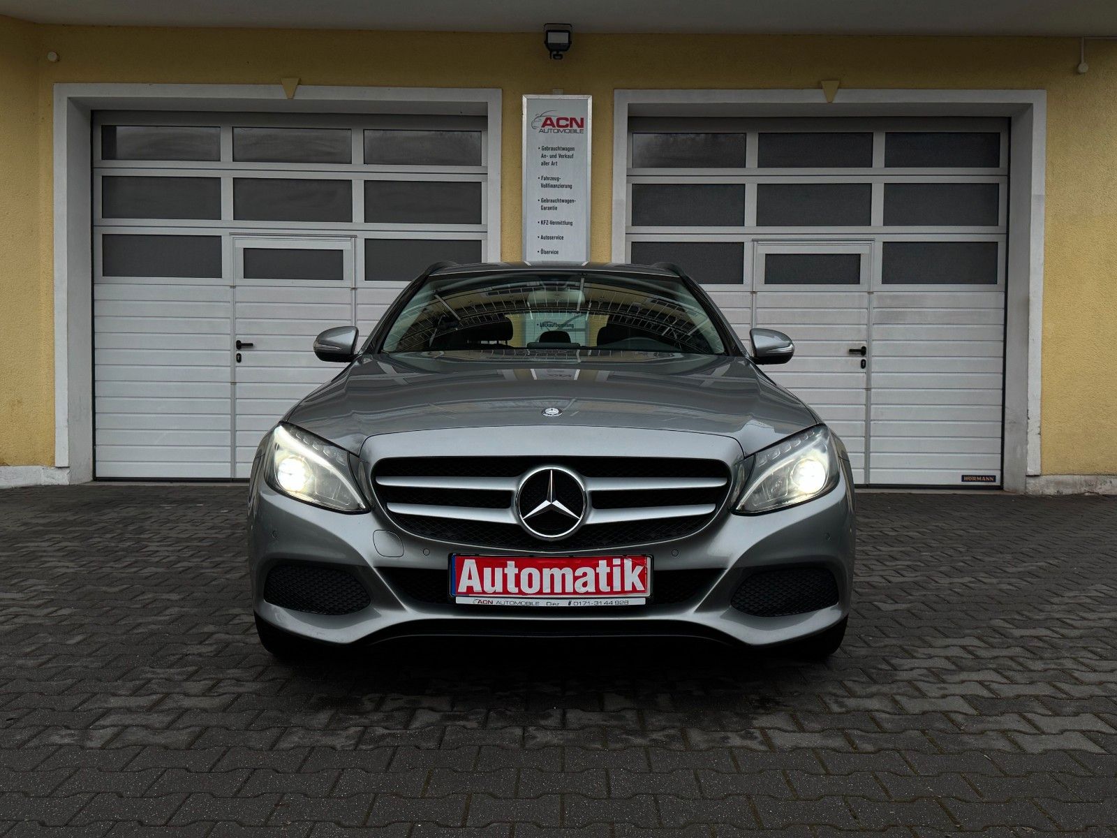 MERCEDES-BENZ C 220