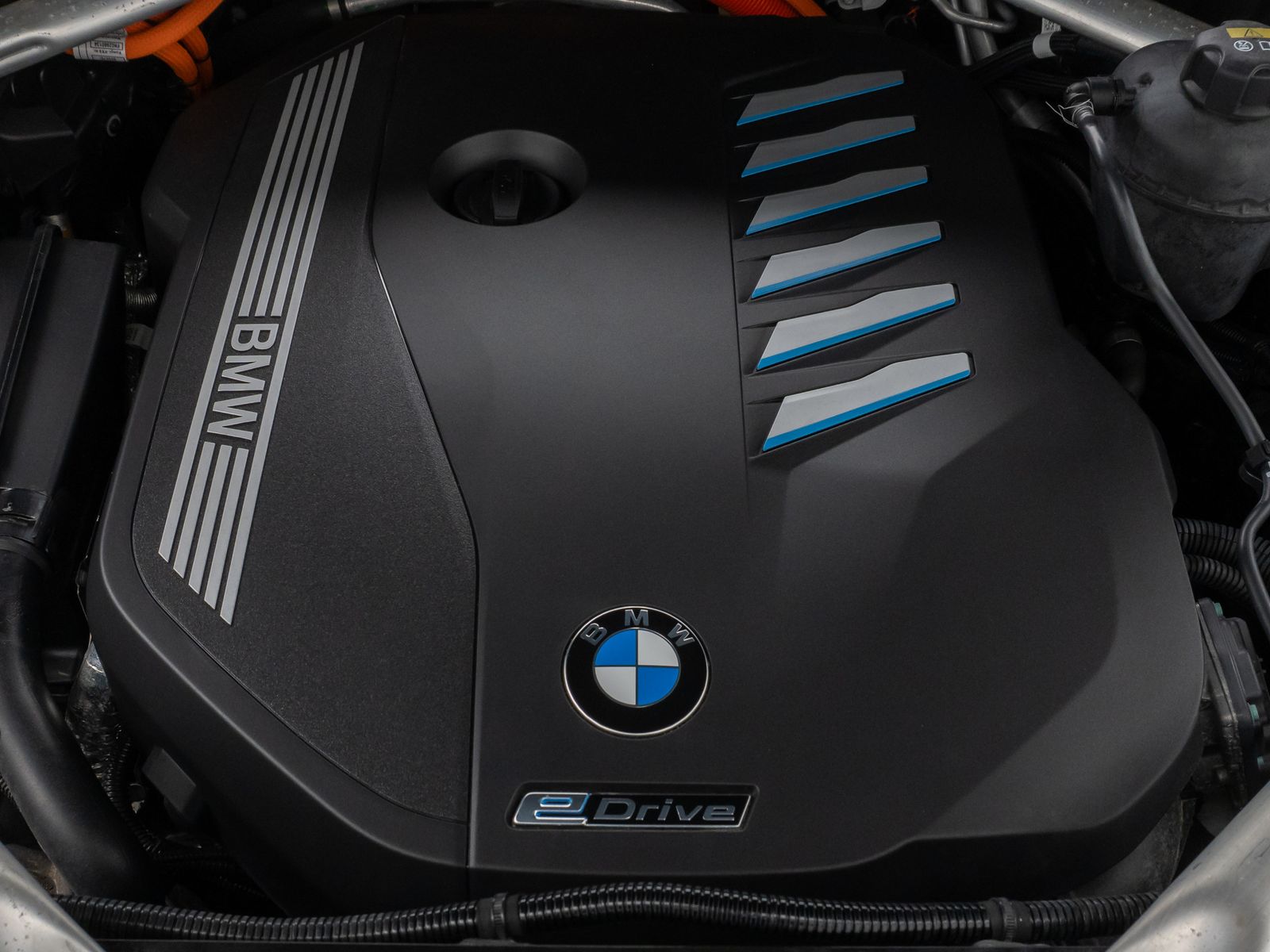 Fahrzeugabbildung BMW X5 xD45e M Sport Laser 360° HUD DAB HiFi 22Zoll