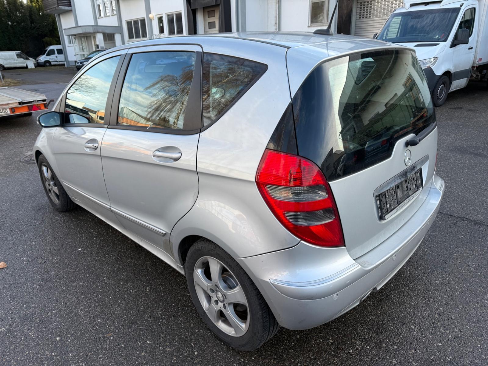 Mercedes-Benz A 200 CDI Avantgarde*SHZ*PDC*Klima*TÜV*8-Fach*