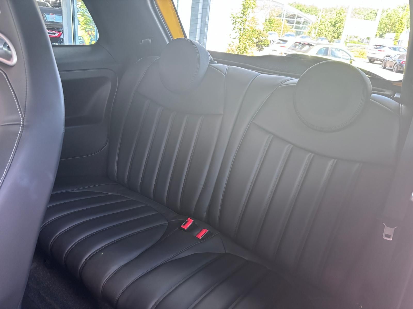 Fahrzeugabbildung Abarth 595 Pista KLIMA XENON ALU CARPLAY BEATS