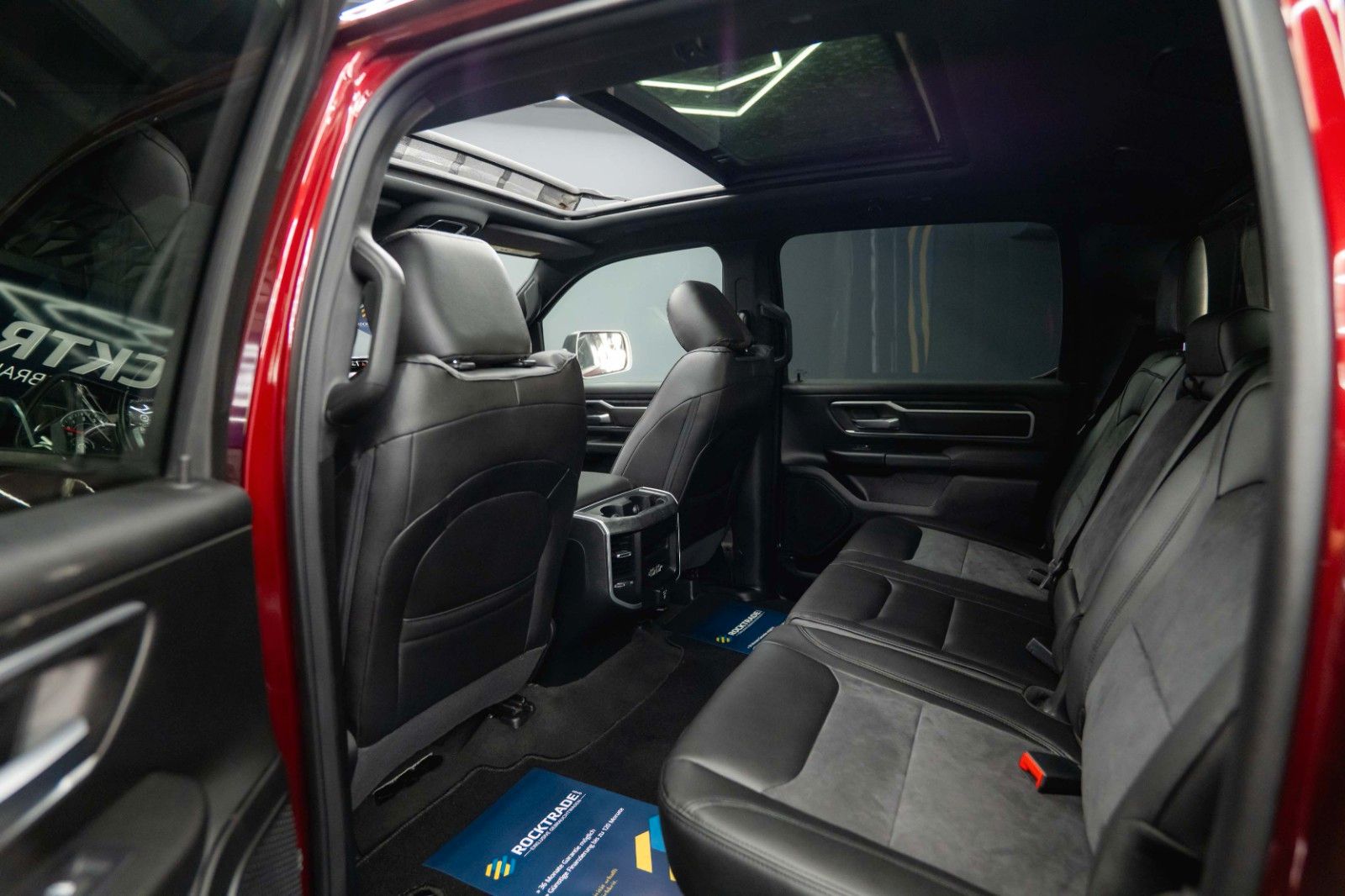 Fahrzeugabbildung Dodge RAM 5.7 V8 HEMI 4x4 LIMITED NightEdition Offroad