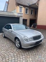 Mercedes-Benz E 240 4MATIC AVANTGARDE Avantgarde