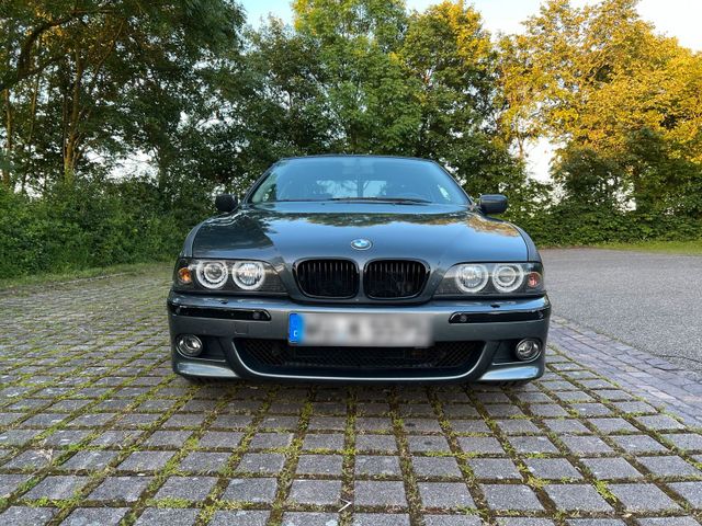 BMW E39 525i