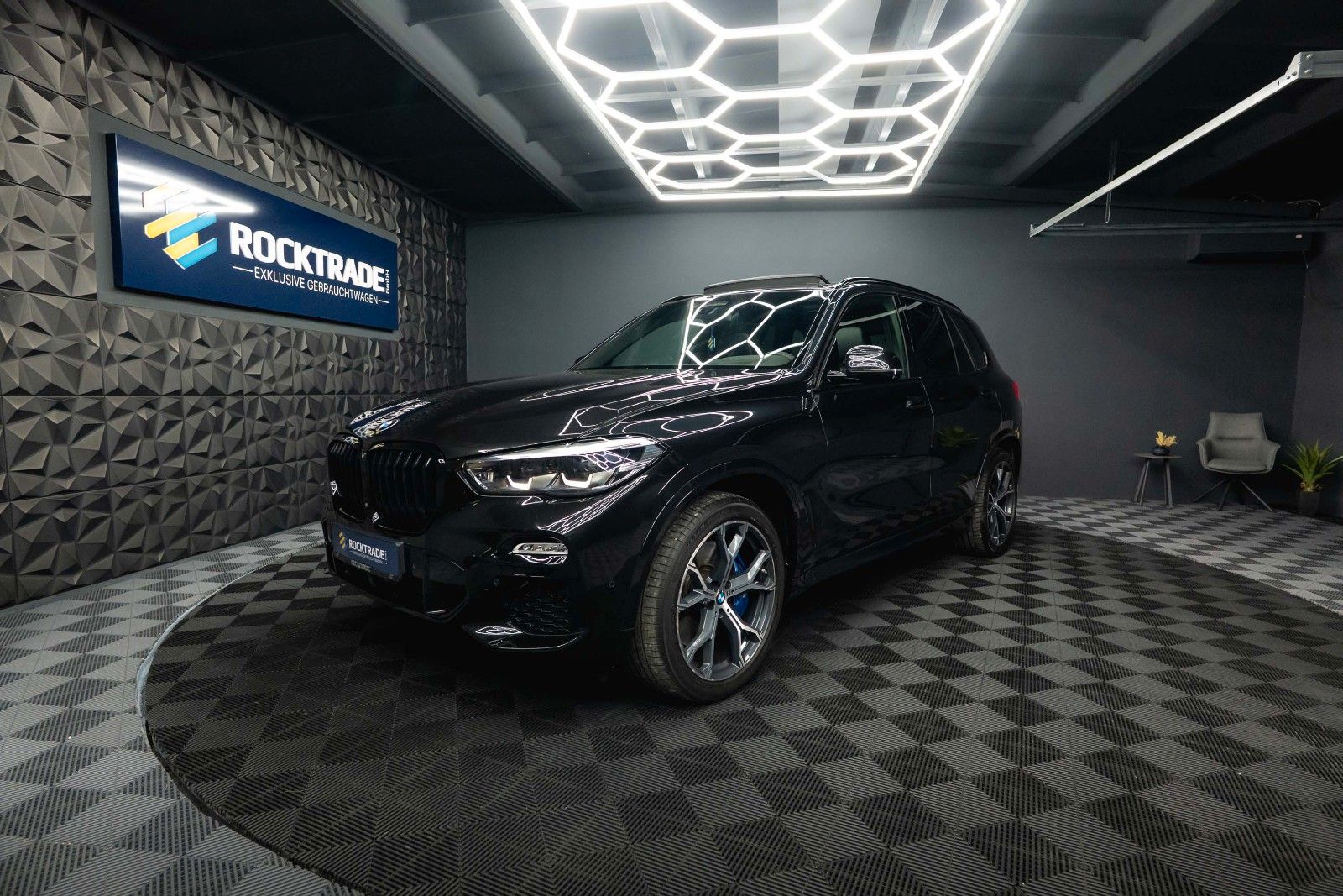 Fahrzeugabbildung BMW X5 xDrive 40i M Sport Shadow Line *ACC*Pano*LED*
