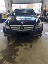 Mercedes-Benz 220 - Mercedes-Benz 220 in Düsseldorf