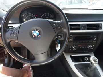 BMW 318 - 12