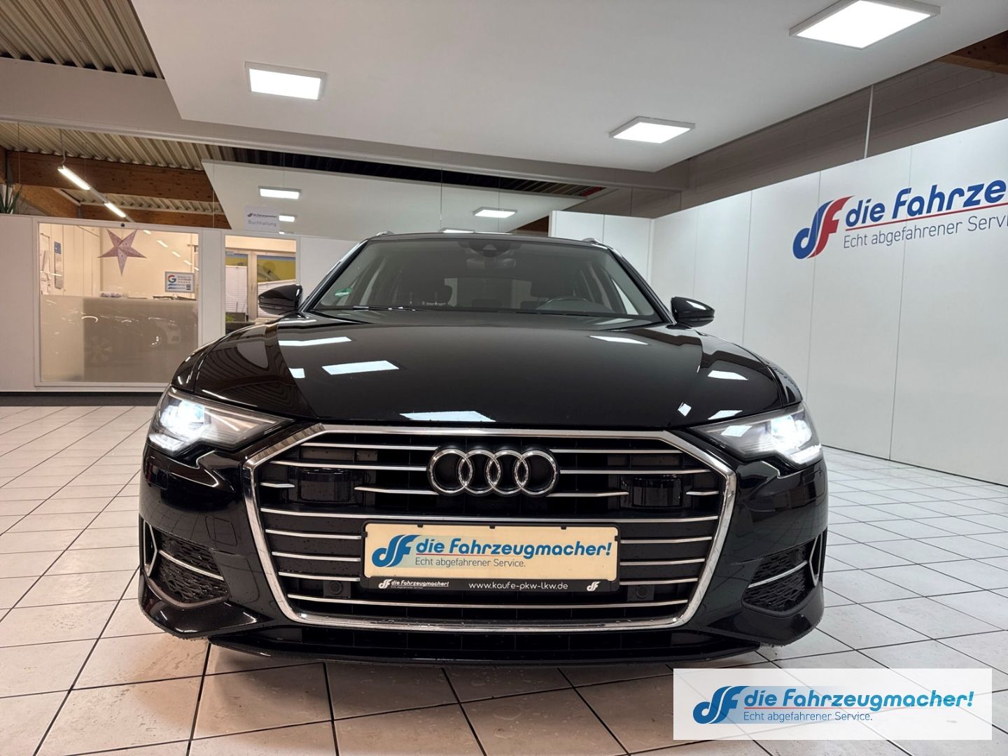 Fahrzeugabbildung Audi A6 Avant 35 TDI sport Navi Digitales Cockpit LED