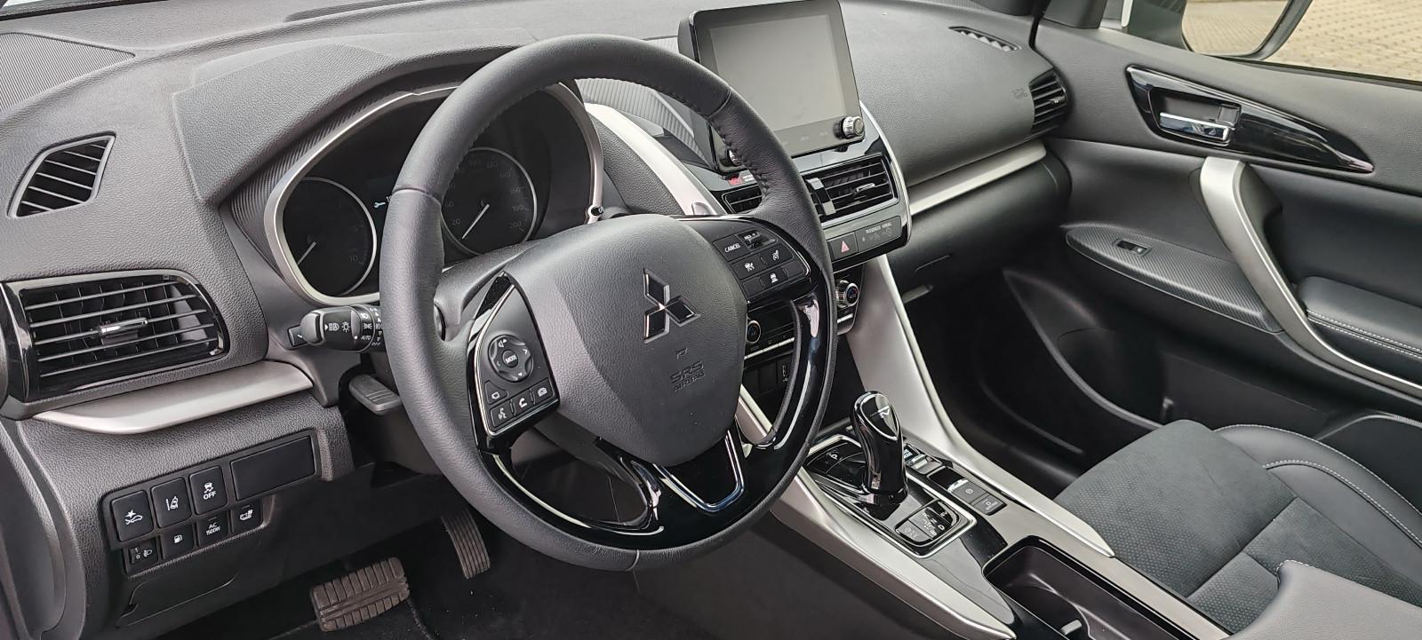 Mitsubishi Eclipse Cross Plus Select Hybrid 4WD