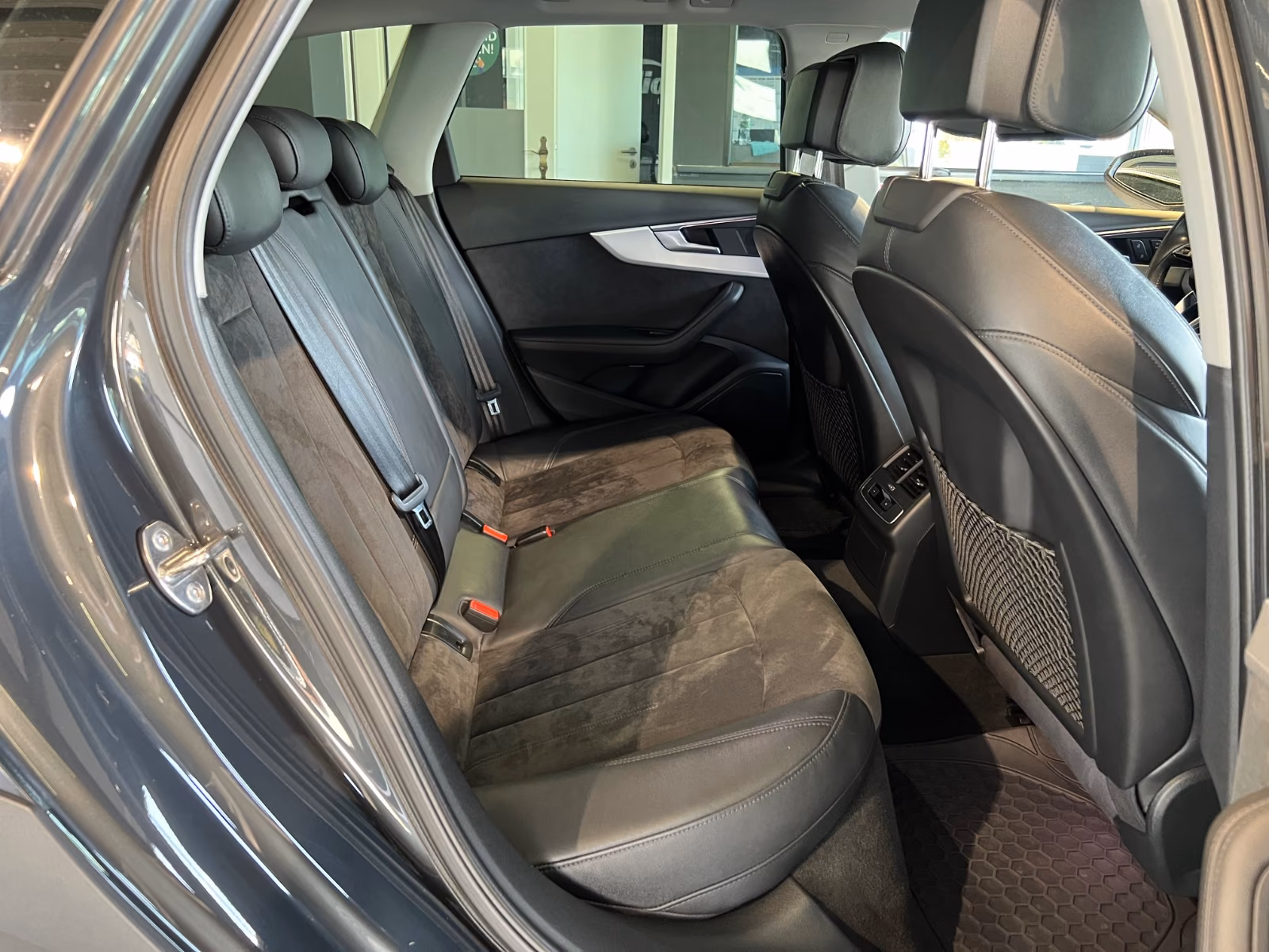 Audi A4 Allroad quattro*ALCANTARA*MEMORY*TOTWINKEL