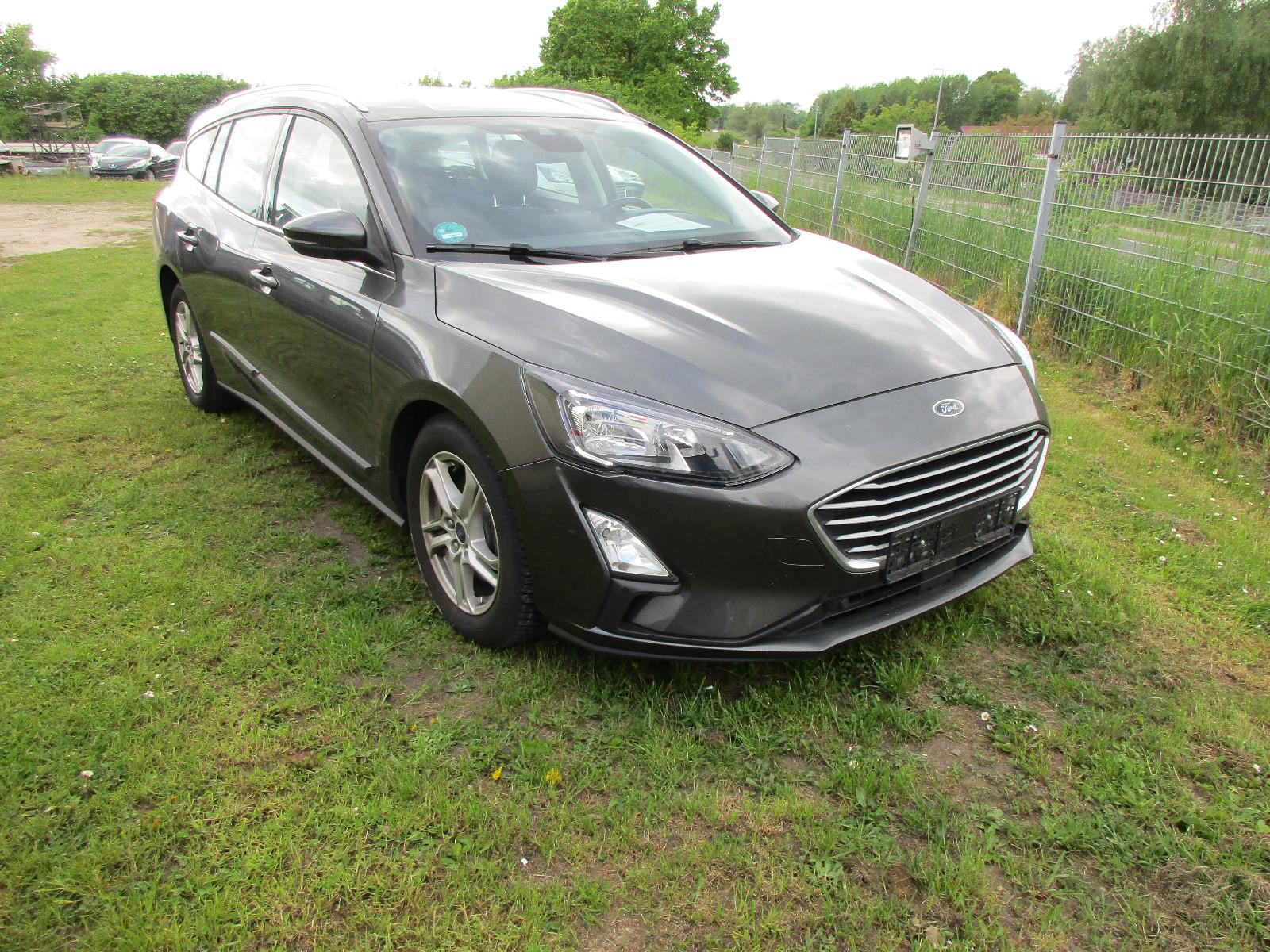 Ford Focus Turnier Cool & Connect 1 Vorbesitzer