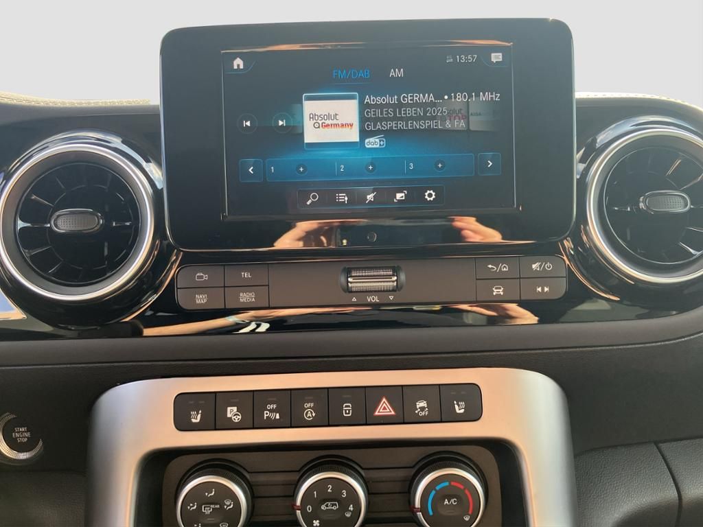 Fahrzeugabbildung Mercedes-Benz T 180 d PROGRESSIVE Standard AHK*Navi*LED*PDC